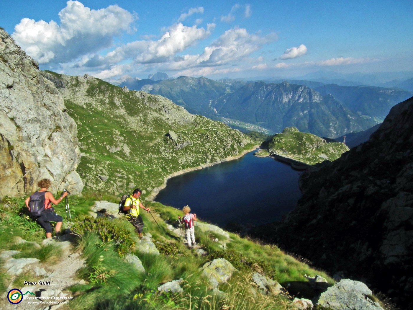 121 Soto di noi il Lago Sucotto.JPG